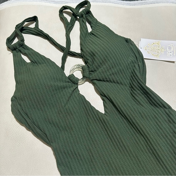 NWT Becca by Rebecca Virtue Line in The Sand Lainey Textured Rib Plunge One-Piec - Picture 7 of 12